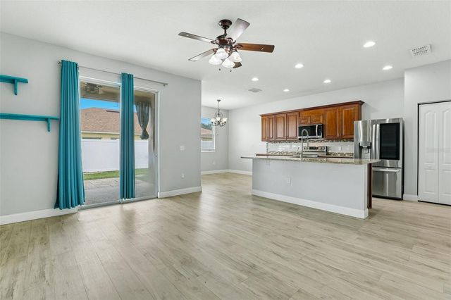 4362 SUN CENTER ROAD, Mulberry, FL 33860