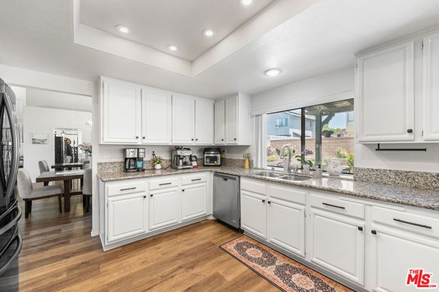 43258 33rd Street, Lancaster, CA 93536