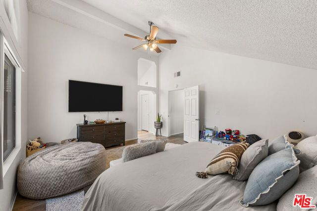 43258 33rd Street, Lancaster, CA 93536