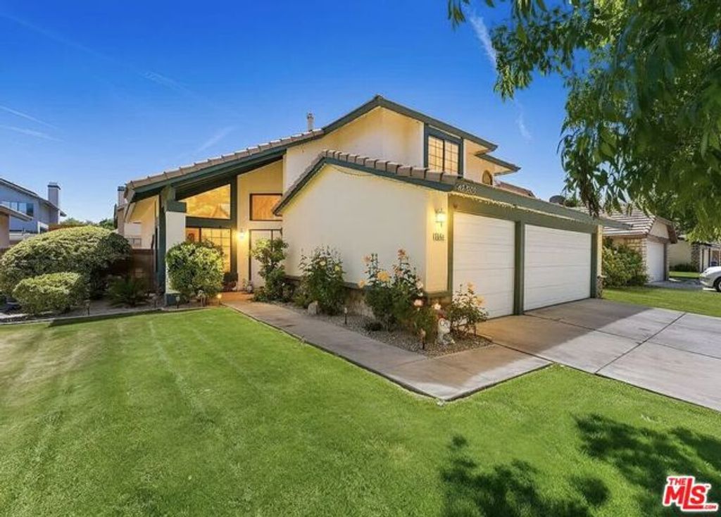 43258 33rd Street, Lancaster, CA 93536