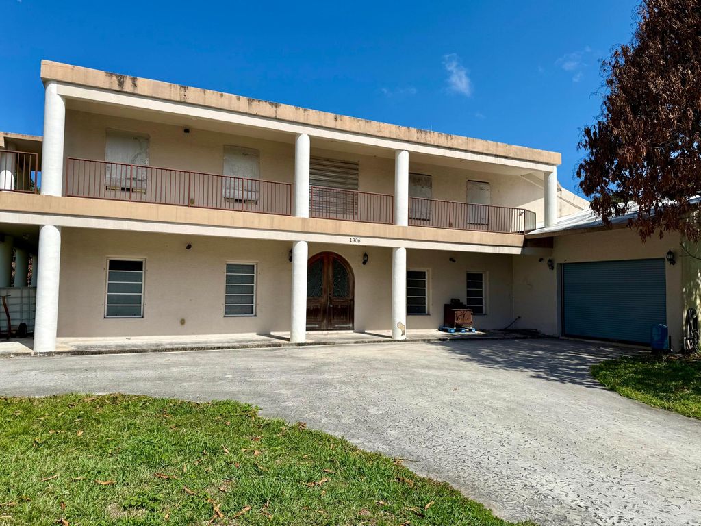 1806 S 29th Street, Fort Pierce, FL 34947