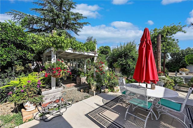 3629 N Lake, Merced, CA 95340