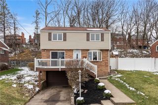 618 Arbor Ln, Pleasant Hills, PA 15236
