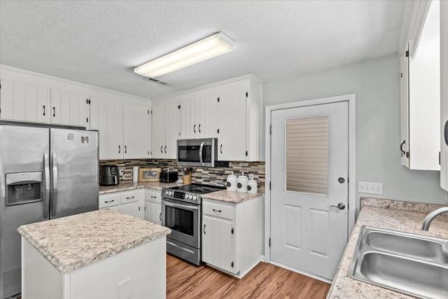 1416 W Cook Road, Dothan, AL 36301