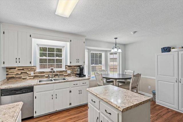 1416 W Cook Road, Dothan, AL 36301