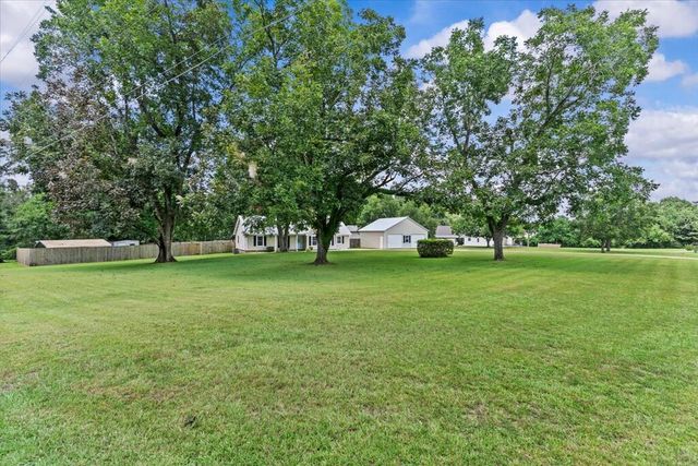 1416 W Cook Road, Dothan, AL 36301