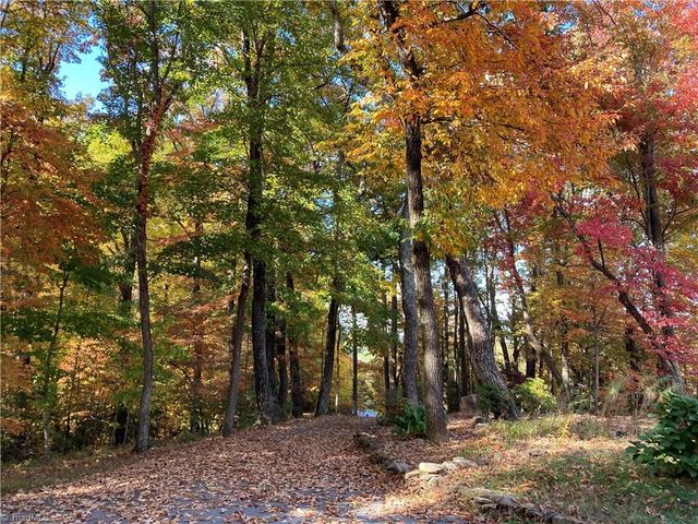 284 Hendren Road, Moravian Falls, NC 28654