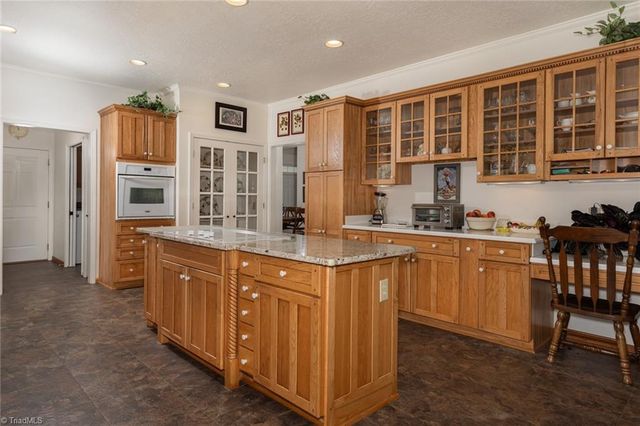 284 Hendren Road, Moravian Falls, NC 28654