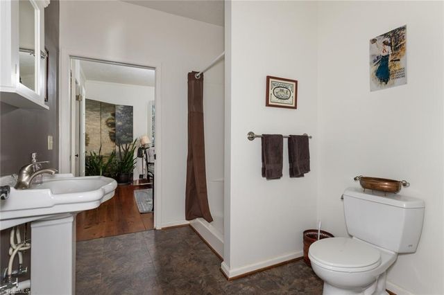 284 Hendren Road, Moravian Falls, NC 28654