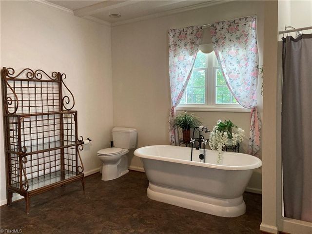 284 Hendren Road, Moravian Falls, NC 28654