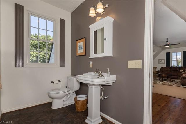 284 Hendren Road, Moravian Falls, NC 28654