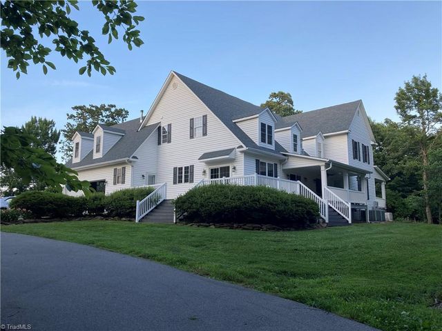 284 Hendren Road, Moravian Falls, NC 28654