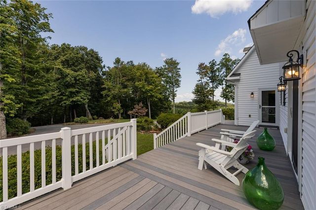 284 Hendren Road, Moravian Falls, NC 28654