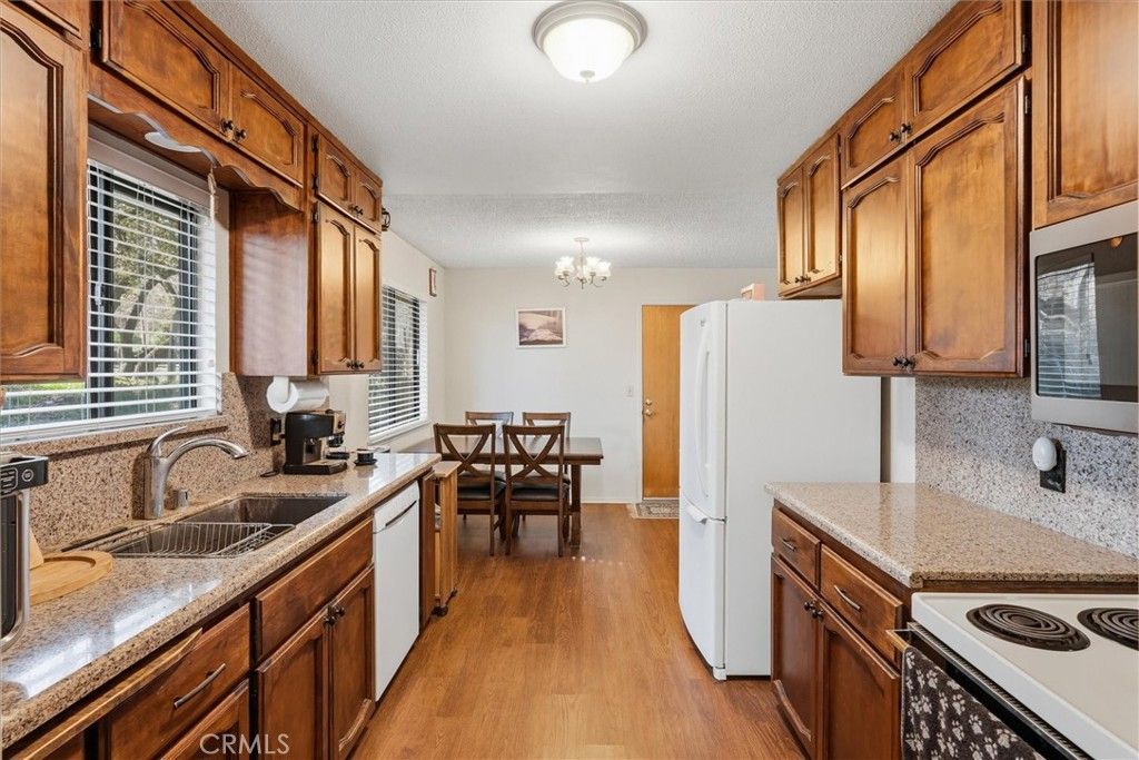 Image 17 of property listing at 28911 Gray Squirrel, Coarsegold, CA 93614