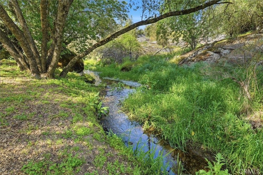 Image 39 of property listing at 28911 Gray Squirrel, Coarsegold, CA 93614