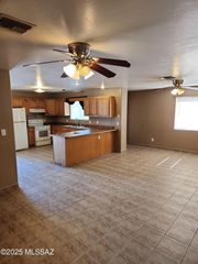 725 W 41st Street, Tucson, AZ 85713