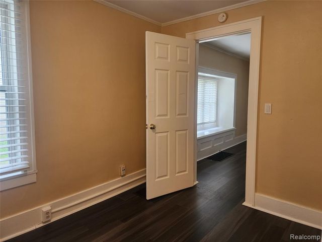 111 Ballard Street, Ypsilanti, MI 48197