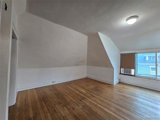 111 Ballard Street, Ypsilanti, MI 48197