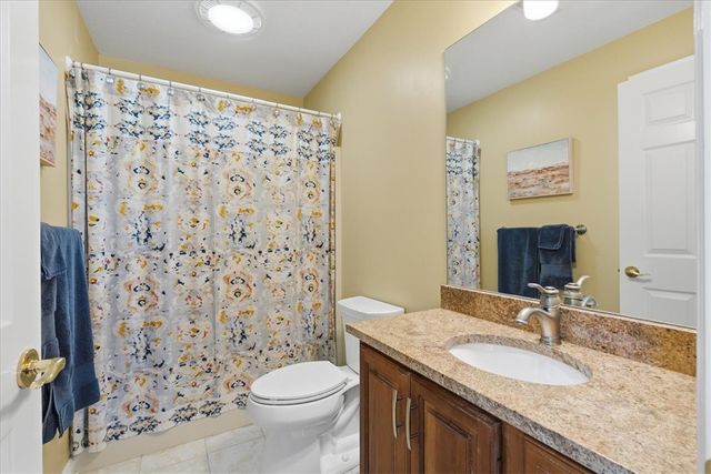 117 Lyndhurst Cir, Pine Twp, PA 15090