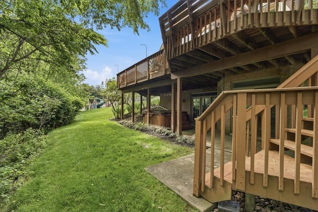 117 Lyndhurst Cir, Pine Twp, PA 15090