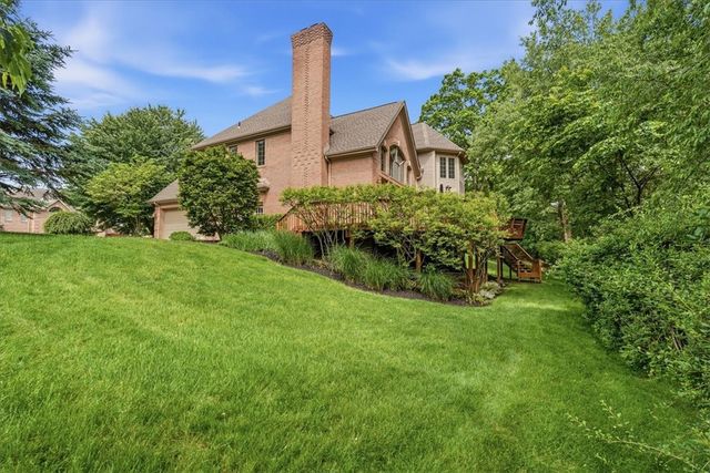 117 Lyndhurst Cir, Pine Twp, PA 15090