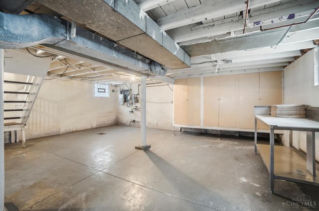 3307 Cardiff Avenue, Cincinnati, OH 45209