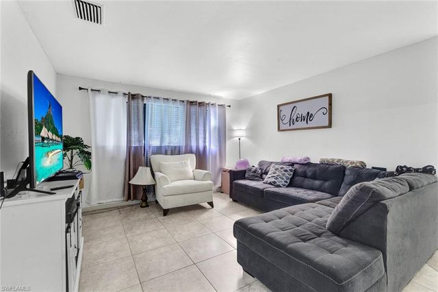 227-225 Cape Coral PKWY E, Cape Coral, FL 33904