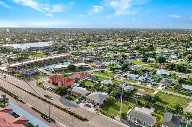 227-225 Cape Coral PKWY E, Cape Coral, FL 33904