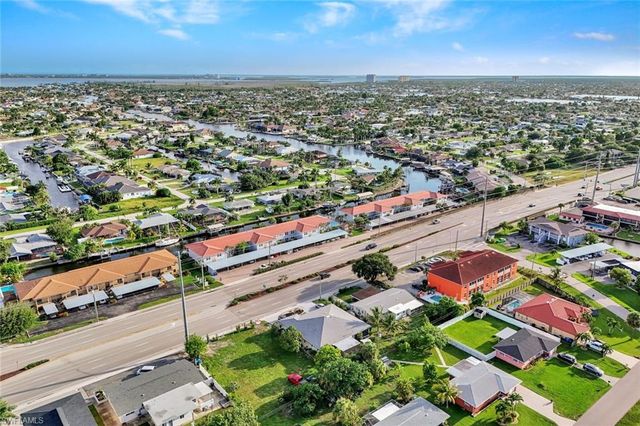 227-225 Cape Coral PKWY E, Cape Coral, FL 33904
