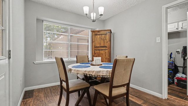705 Meadowlark Lane, Baytown, TX 77521