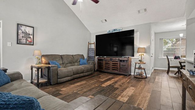705 Meadowlark Lane, Baytown, TX 77521