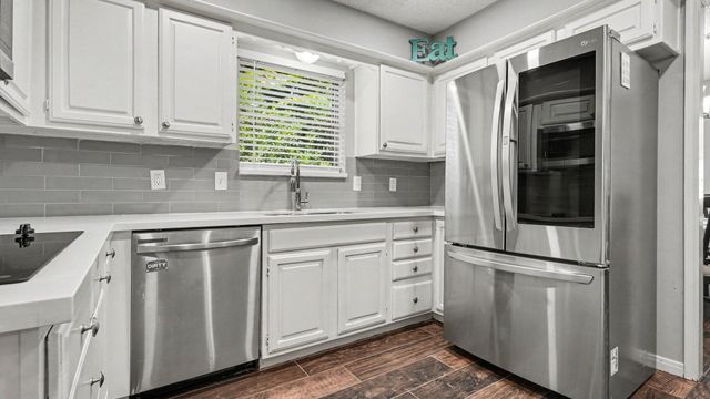 705 Meadowlark Lane, Baytown, TX 77521