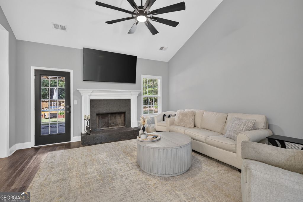 144 Feldspar Drive, Jefferson, GA 30549 — photo 5