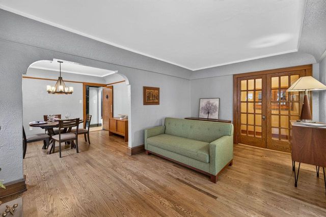 7039 W Stuth PLACE, West Allis, WI 53219