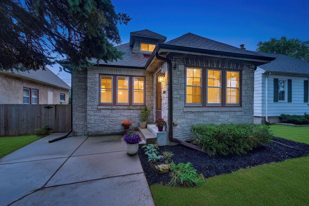 7039 W Stuth PLACE, West Allis, WI 53219