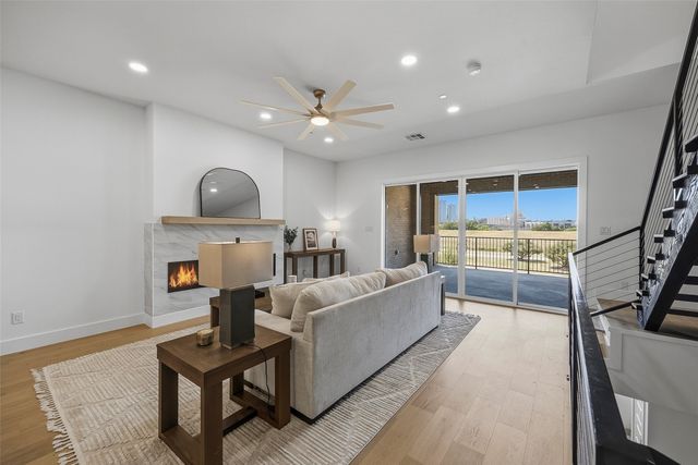 408 Vista Buena Trail, Fort Worth, TX 76111