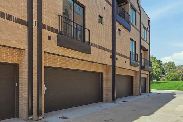 408 Vista Buena Trail, Fort Worth, TX 76111