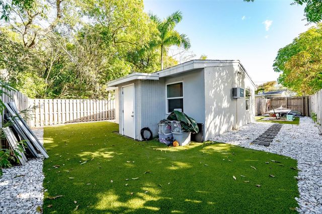 659 NE 32nd Street, Oakland Park, FL 33334