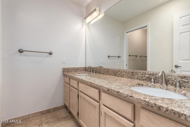 11845 N 40th Place, Phoenix, AZ 85028