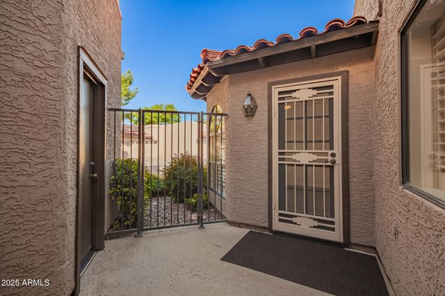 11845 N 40th Place, Phoenix, AZ 85028