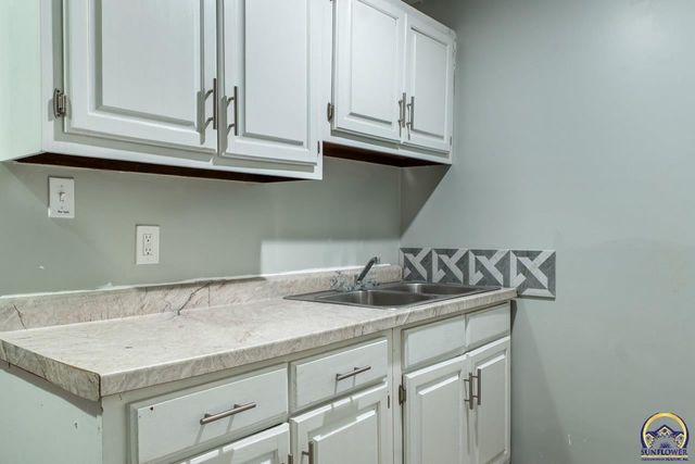 19531 US 75 HWY, Holton, KS 66436