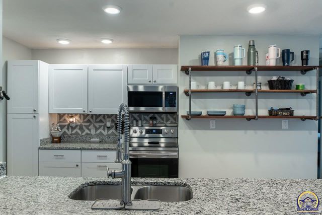 19531 US 75 HWY, Holton, KS 66436