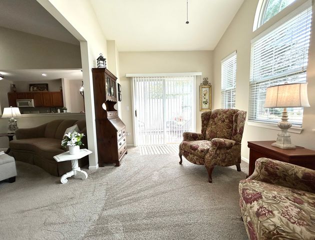 16123 Powderhorn Lake Way, Crest Hill, IL 60403