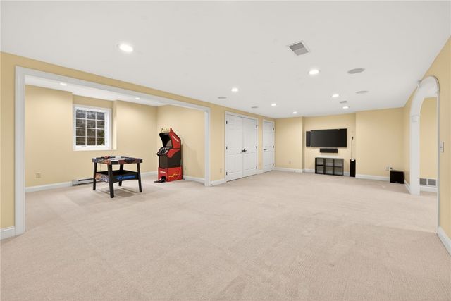 37 Amber Hill Drive, Pittsford, NY 14534