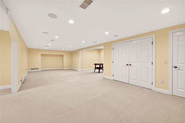 37 Amber Hill Drive, Pittsford, NY 14534