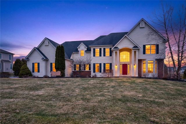 37 Amber Hill Drive, Pittsford, NY 14534