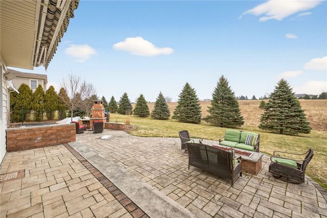 37 Amber Hill Drive, Pittsford, NY 14534