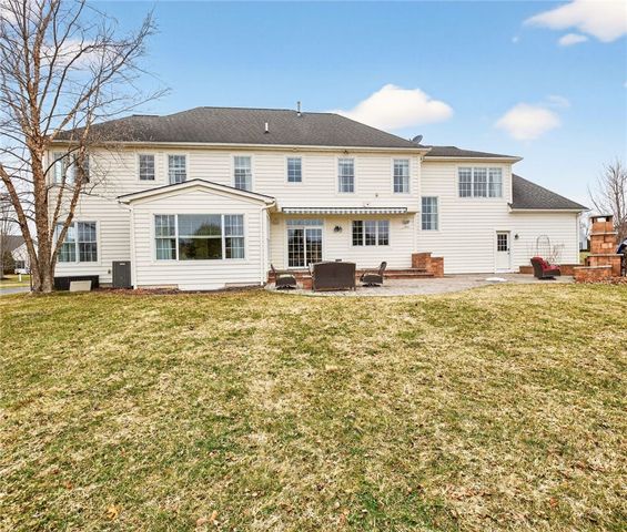 37 Amber Hill Drive, Pittsford, NY 14534