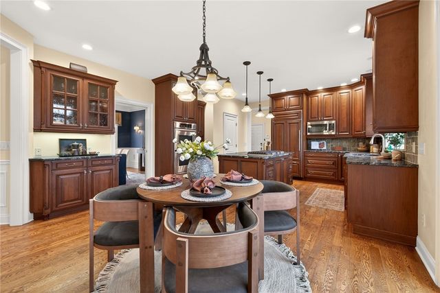 37 Amber Hill Drive, Pittsford, NY 14534