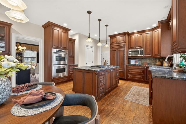 37 Amber Hill Drive, Pittsford, NY 14534